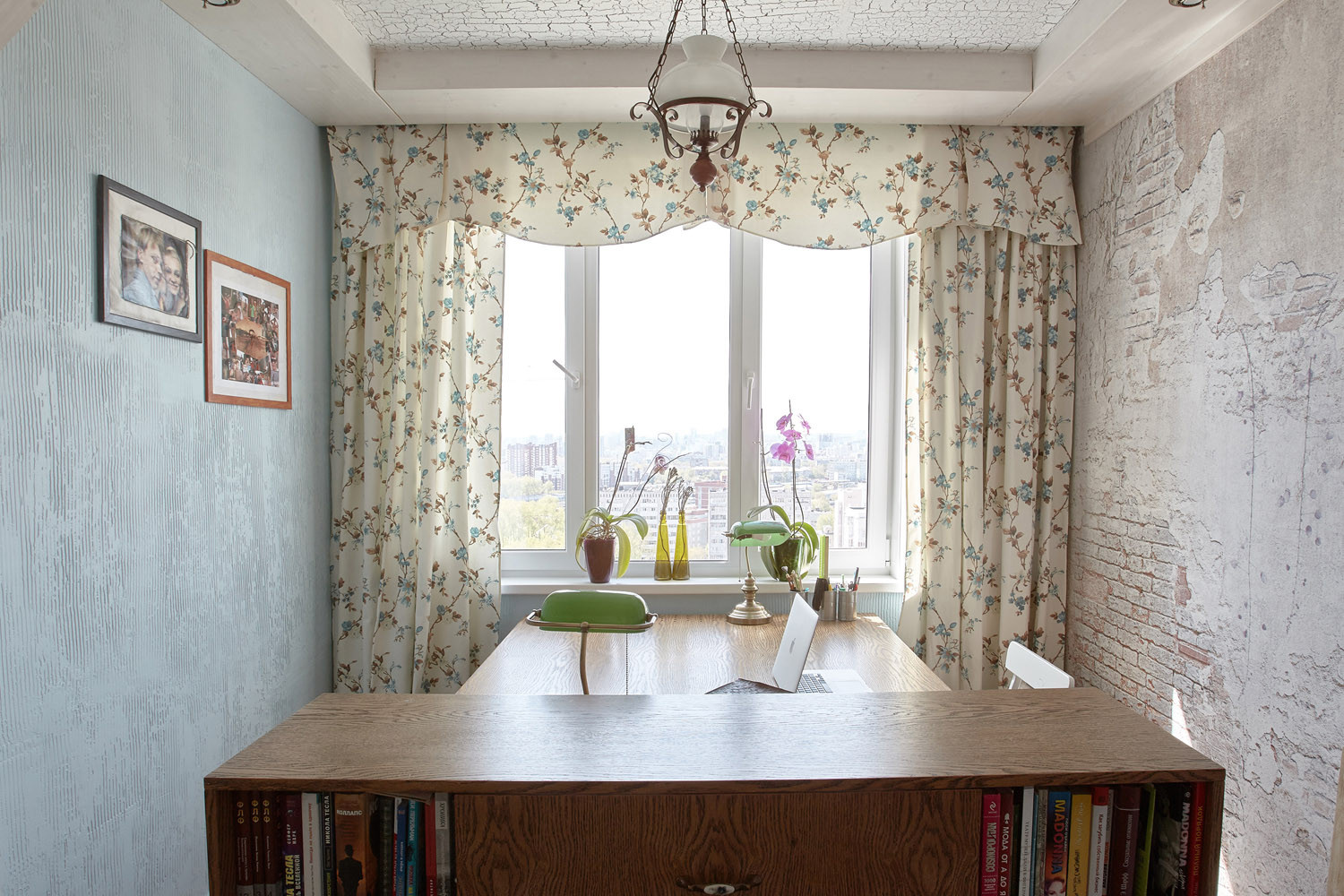 В гостях: Квартира в Екатеринбурге с настроением загородного дома