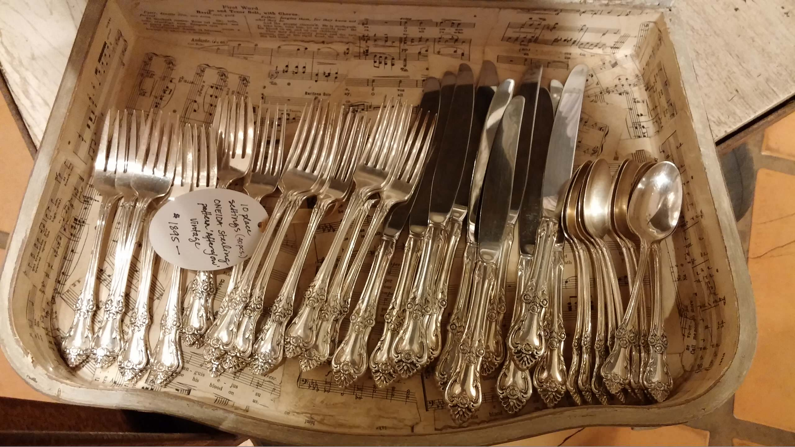 Хороший вопрос: Как почистить серебро в домашних условиях