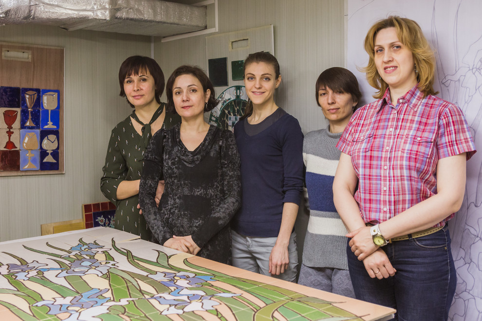 Портрет: Любой каприз на керамике ручной росписи от CreaCeramics