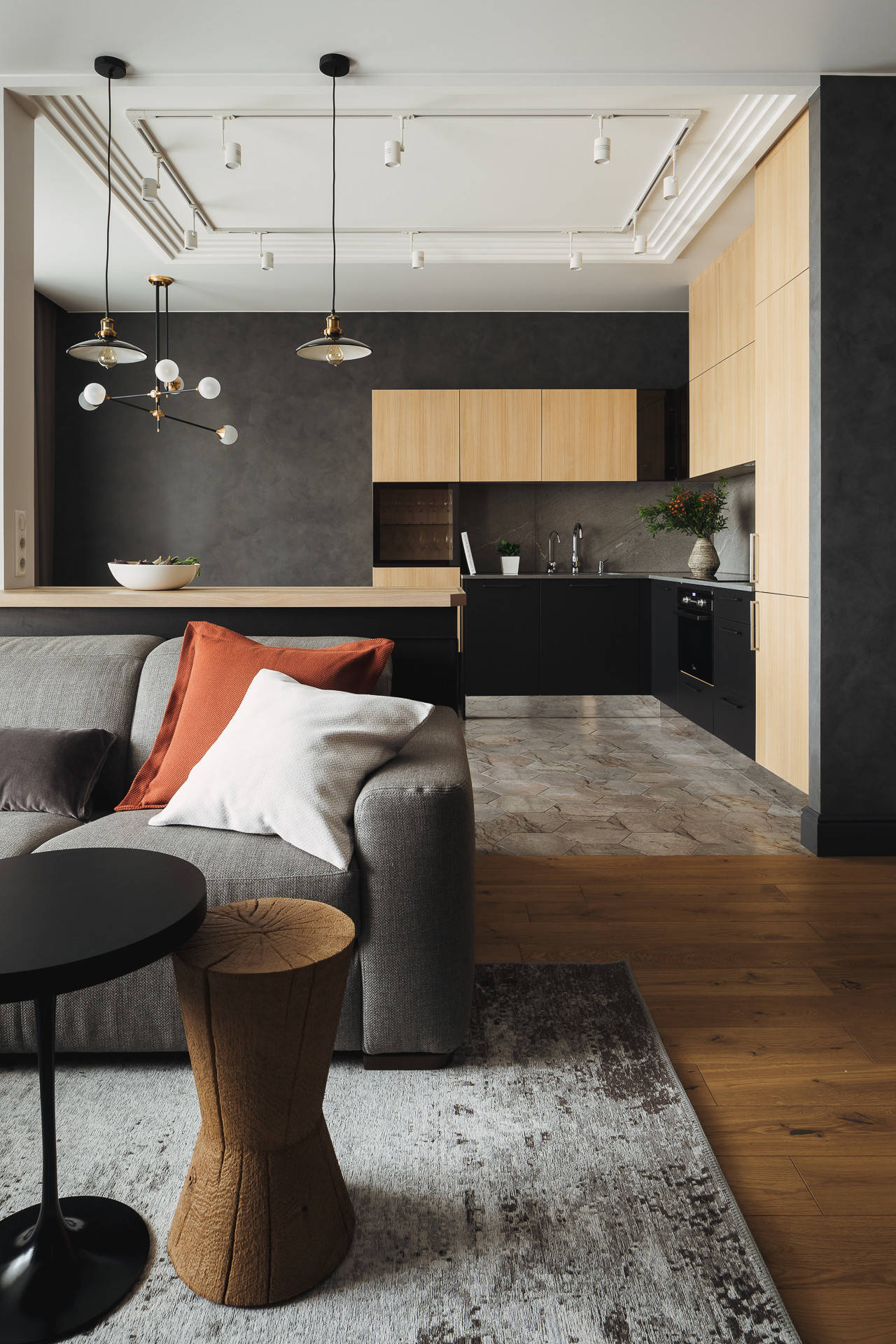 Есть решение: 7 интерьеров кухни 13 кв.м