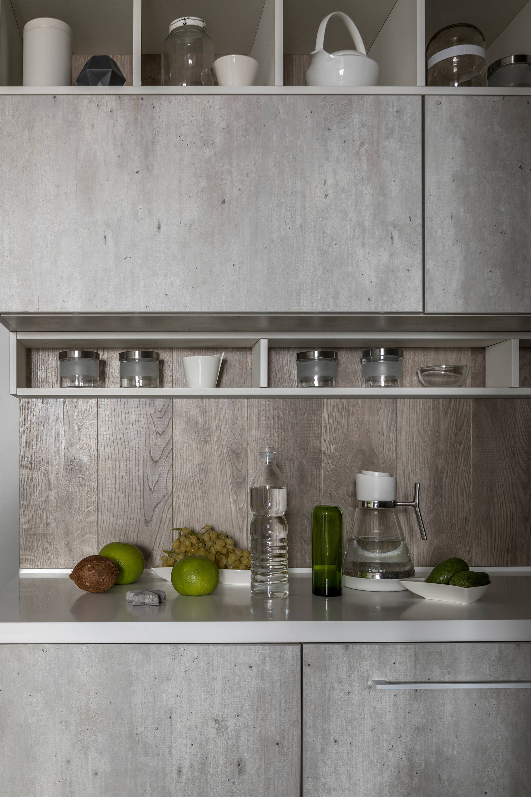 Houzz тур: Квартира холостяка в оттенках серого