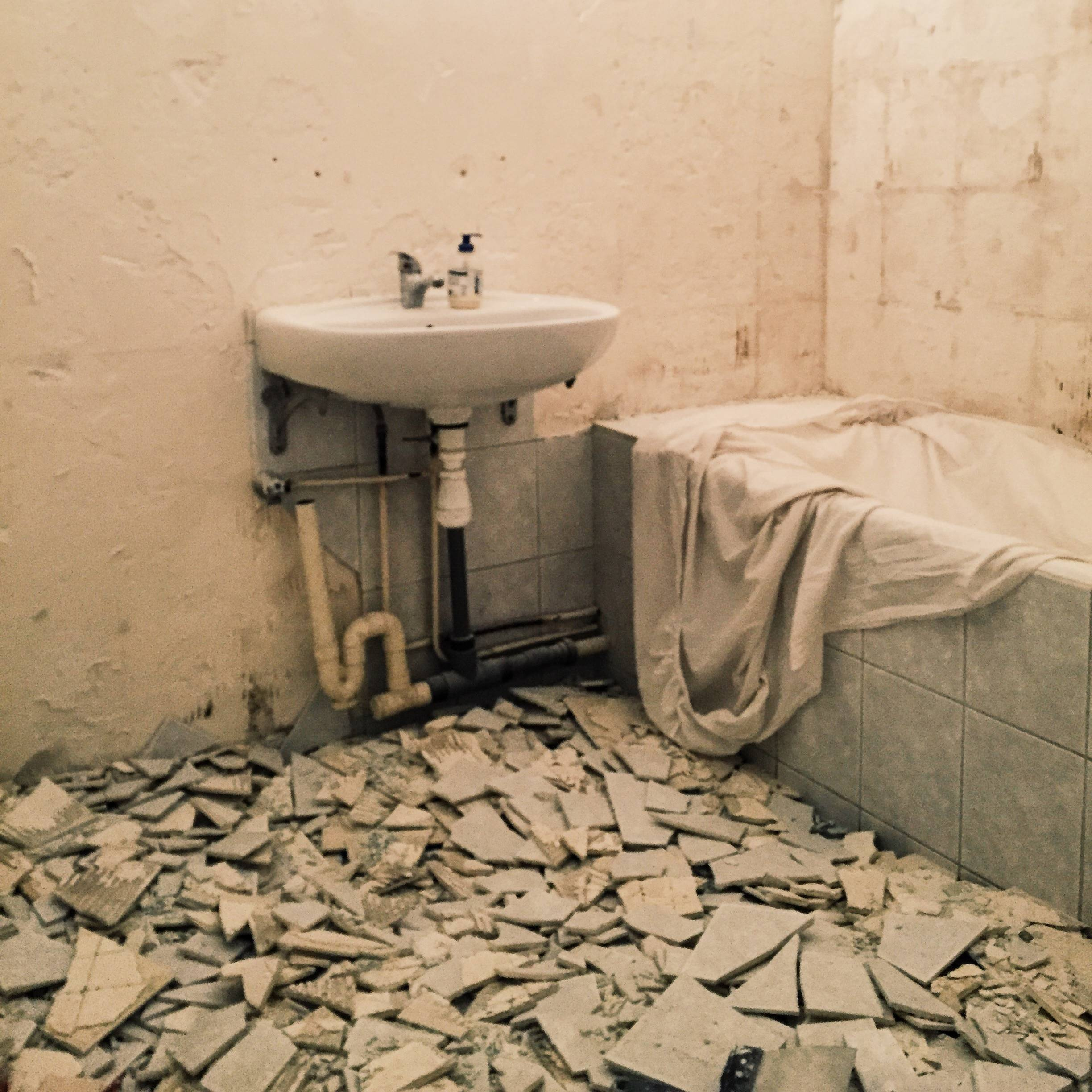 Шаг за шагом: Правильная последовательность ремонта квартиры