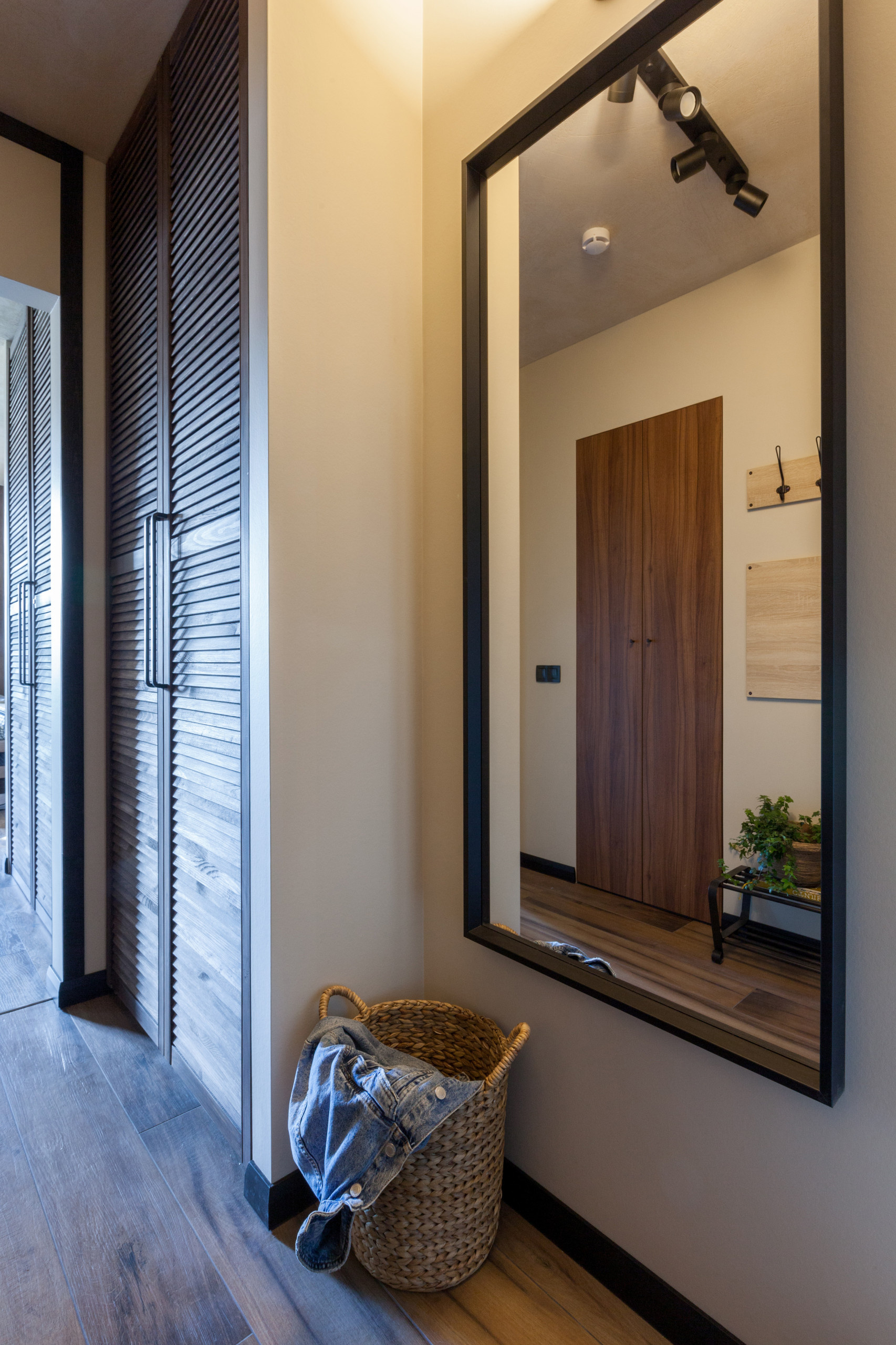 Houzz тур: 30 кв.м — квартира с необычным оттенком штукатурки