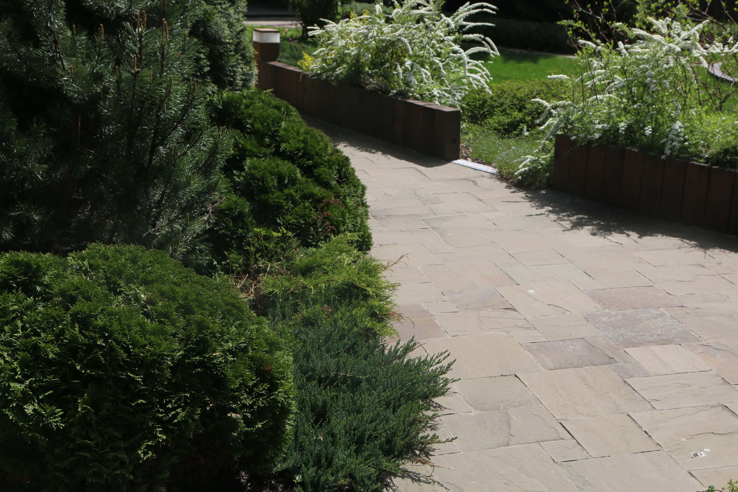 Проект недели: Сад на 12 сотках с солнечными часами