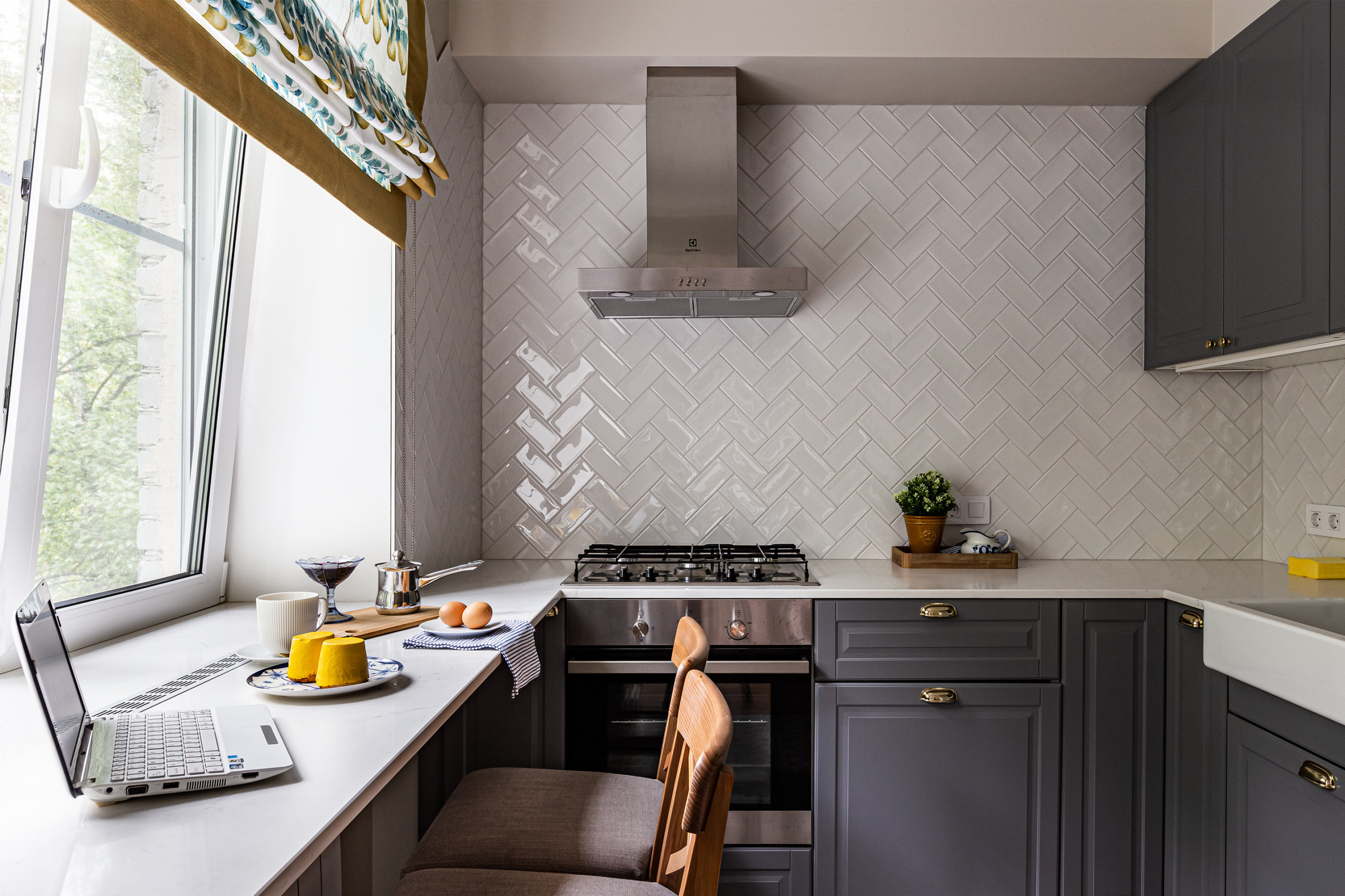 В гостях: Квартира с венскими стульями и спальней-садом