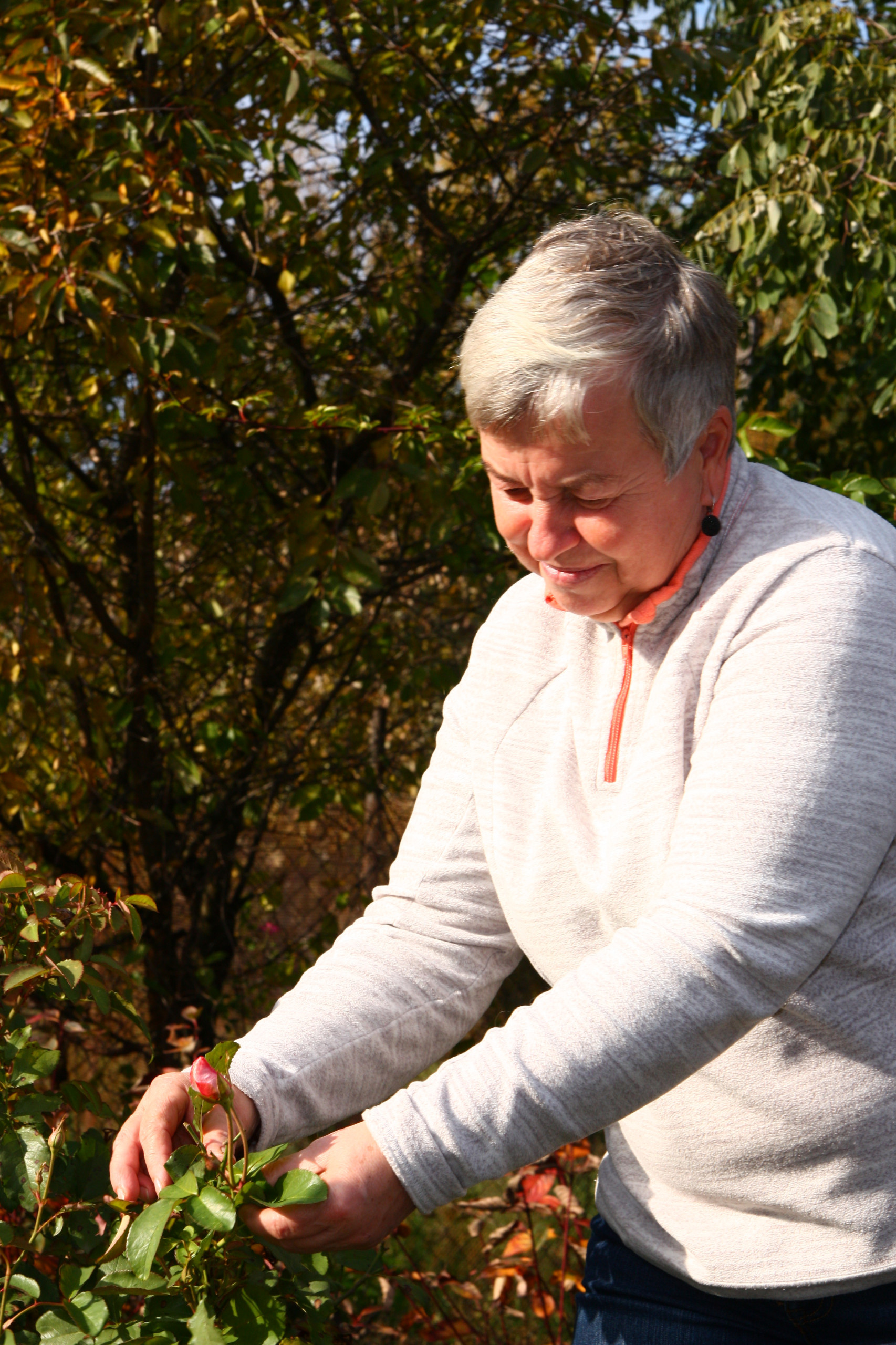 В гостях: Уютный сад с прудом на песках от выгоревшего торфа