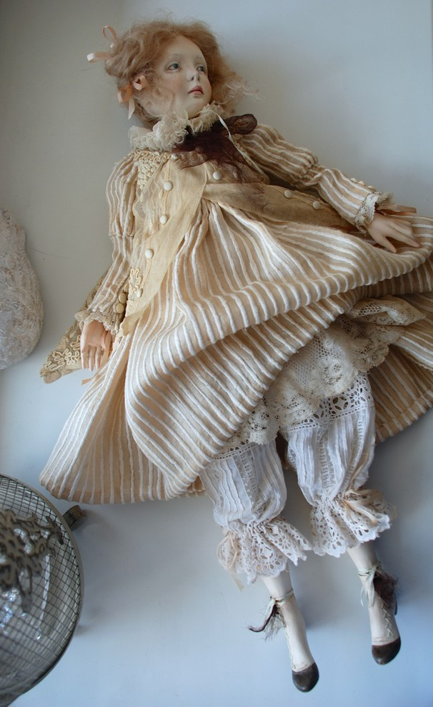 В гостях: Яркая квартира и мастерская художницы по куклам