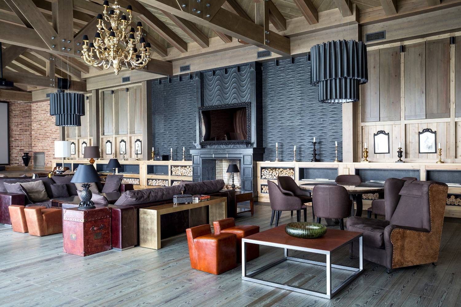 Парные светильники: Правила, которые можно нарушать красиво