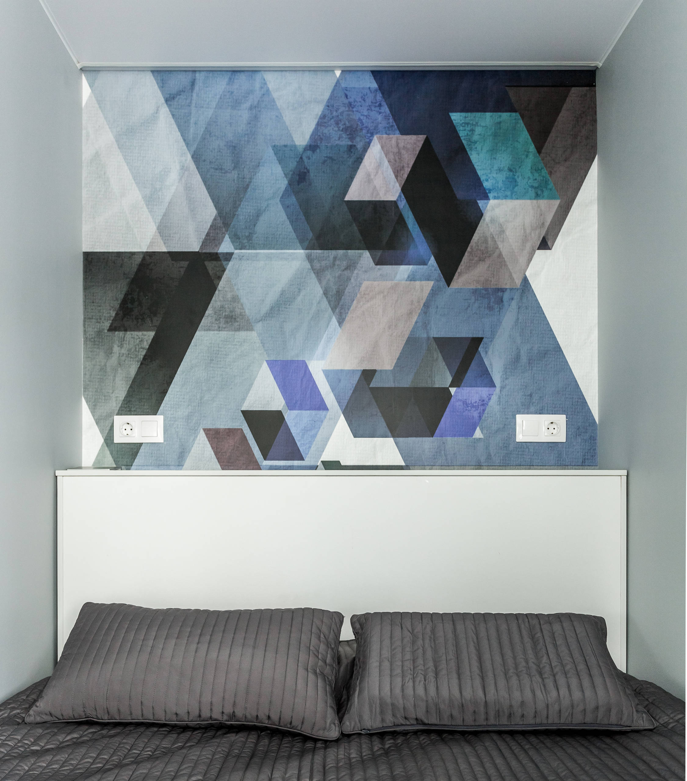 В гостях: Однокомнатная квартира 30 кв.м с тремя окнами