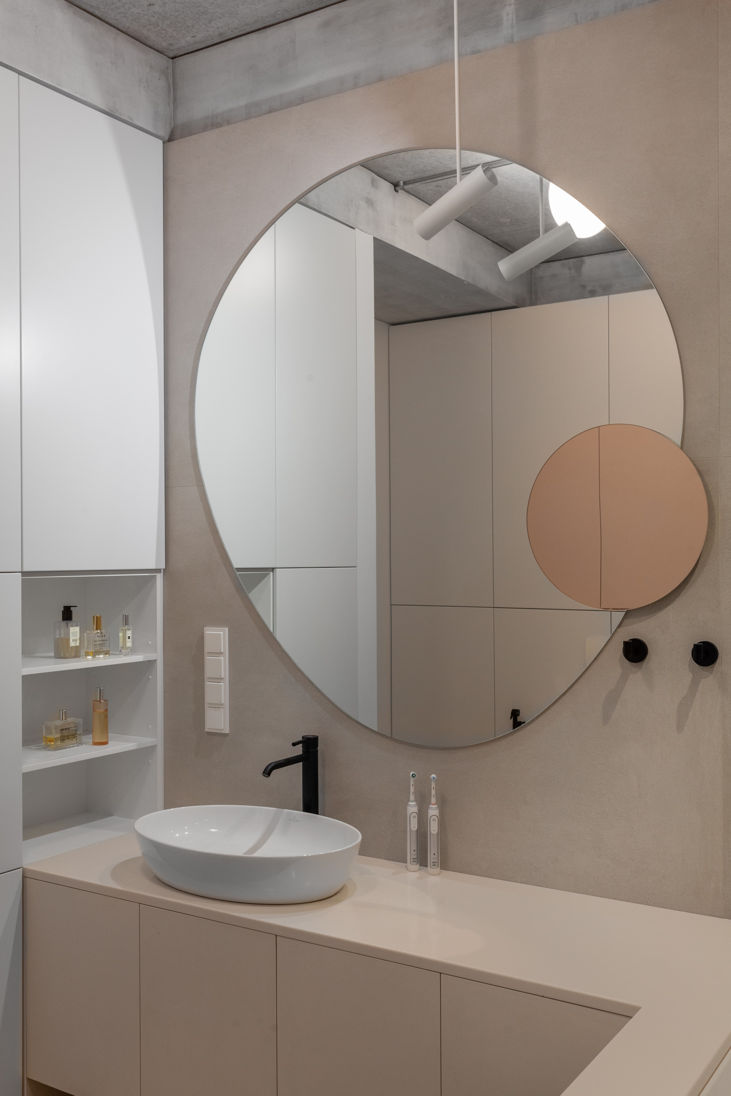 Houzz тур: Квартира с бетонными стенами