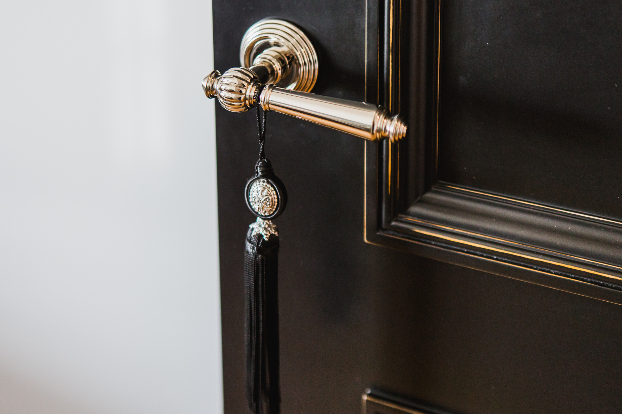 В гостях: Яркая квартира и мастерская художницы по куклам