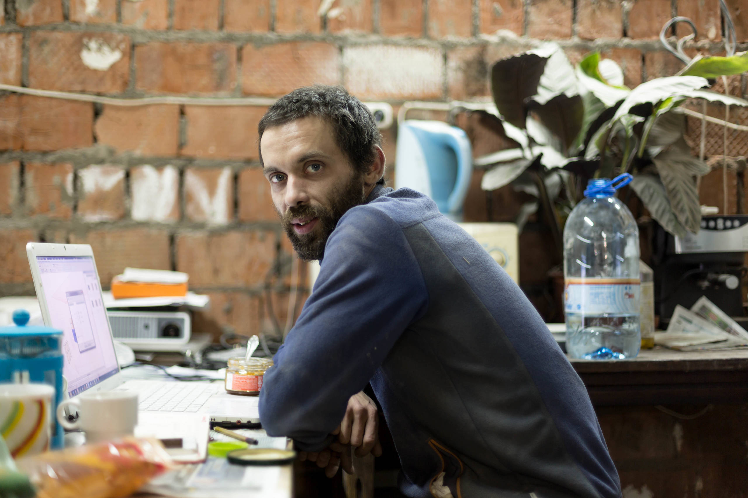 Портрет: Естественная красота древесины в мебели «Д Дерево»