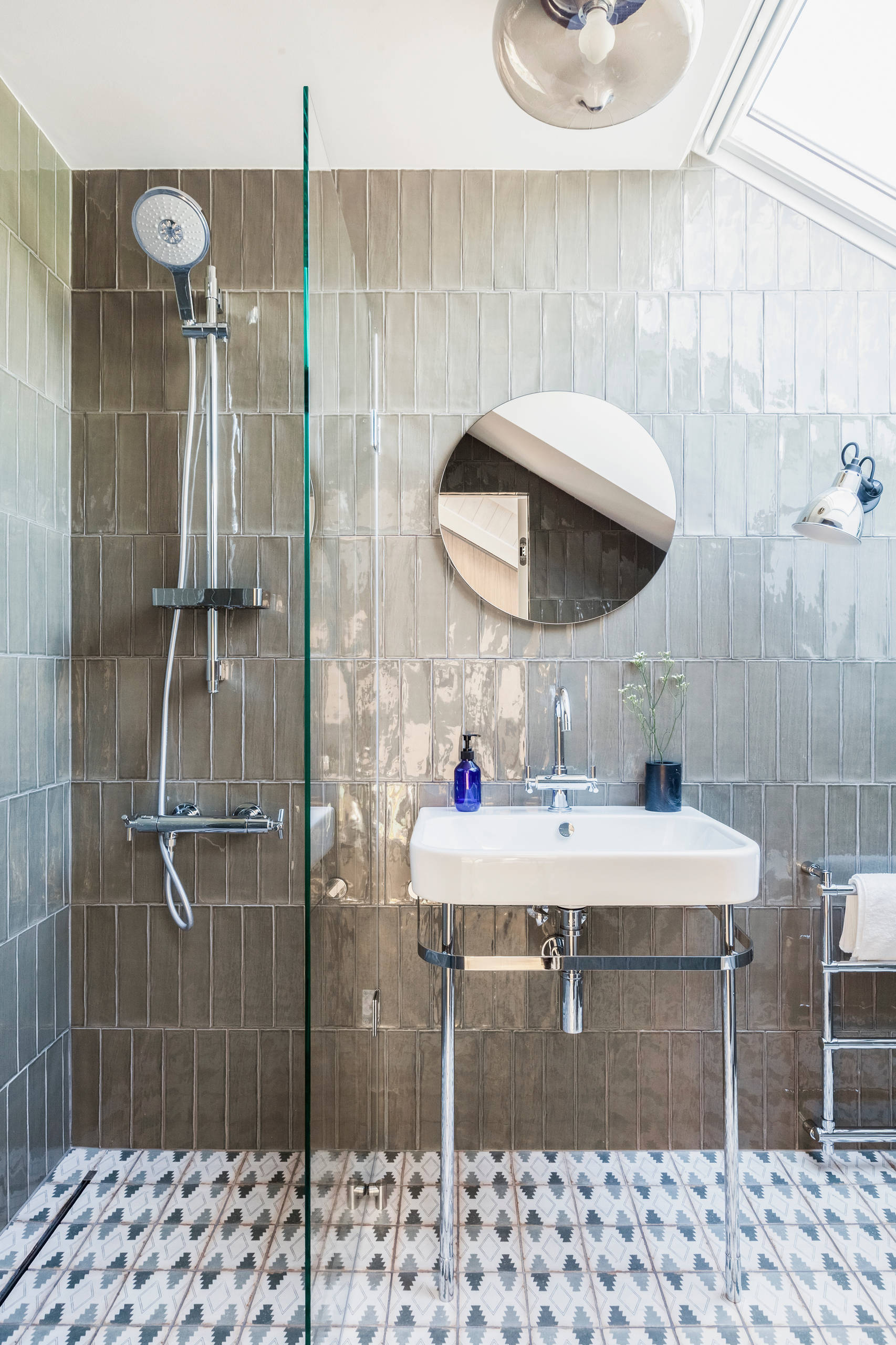 Houzz тур: Двухуровневая квартира, в которой нашли ещё одно окно