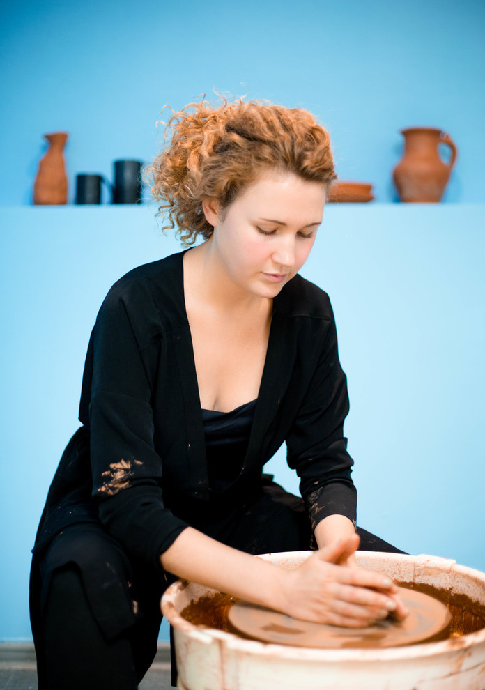 Портрет: Лаконичная керамика от Алены Мухиной