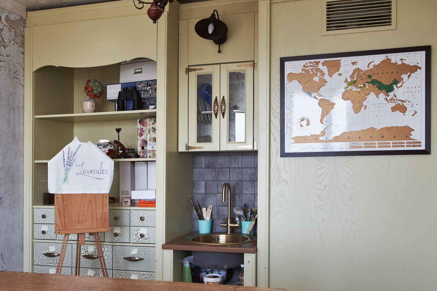 В гостях: Квартира в Екатеринбурге с настроением загородного дома