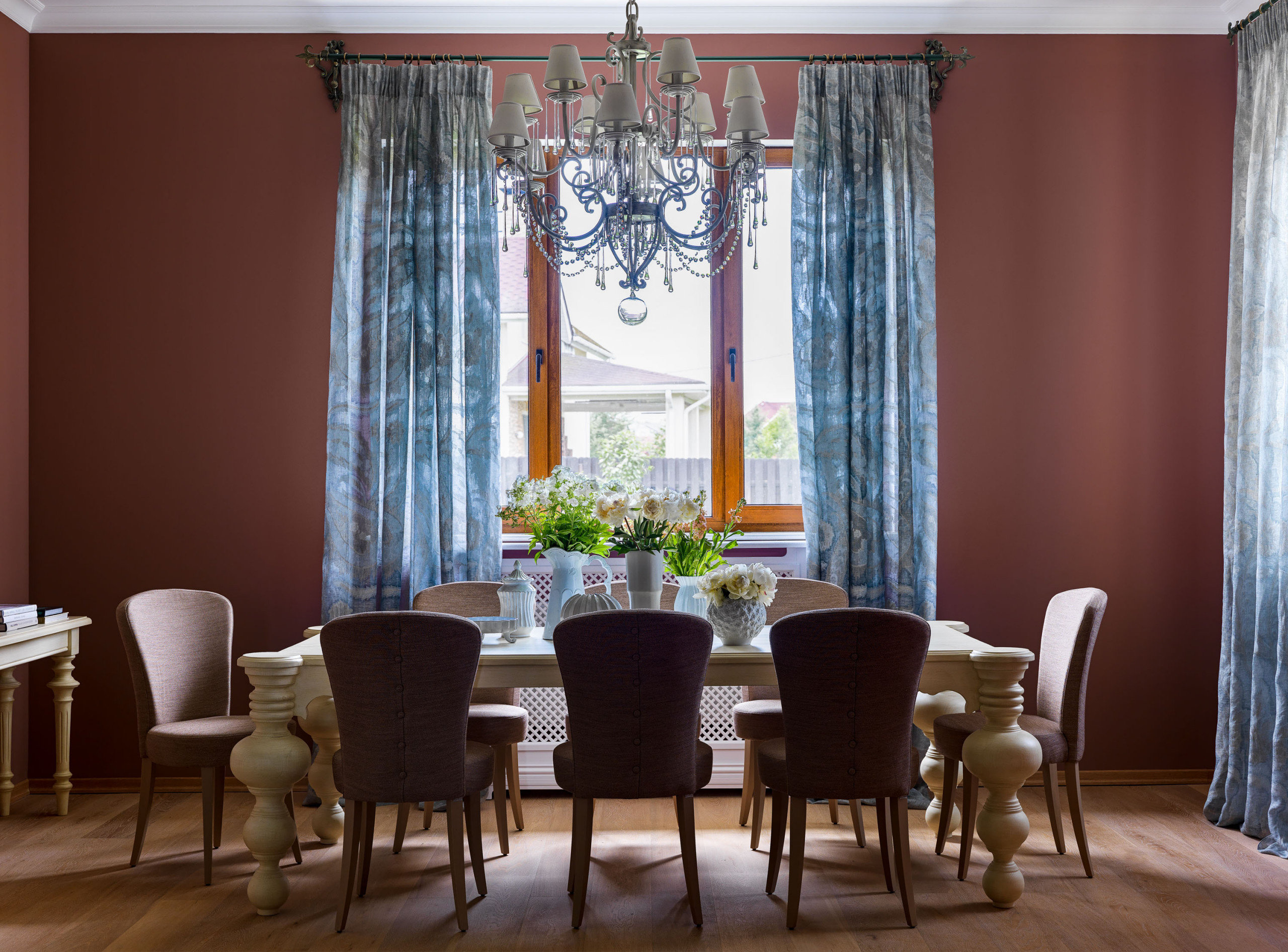 Houzz тур: Загородный дом с дроздами, стрекозами и бабочками