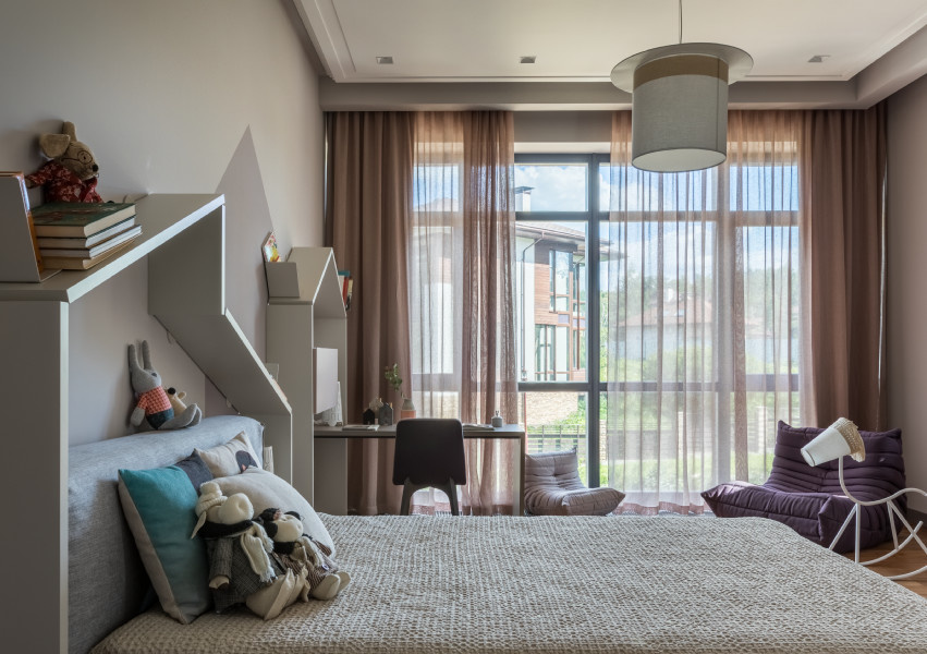 Есть решение: Куда поставить кровать в детской