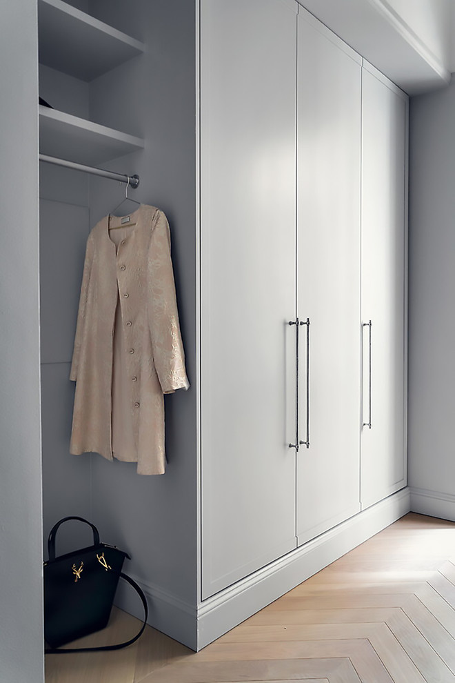 Дизайн-дебаты: Как хранить одежду в прихожей в «мокрые» сезоны