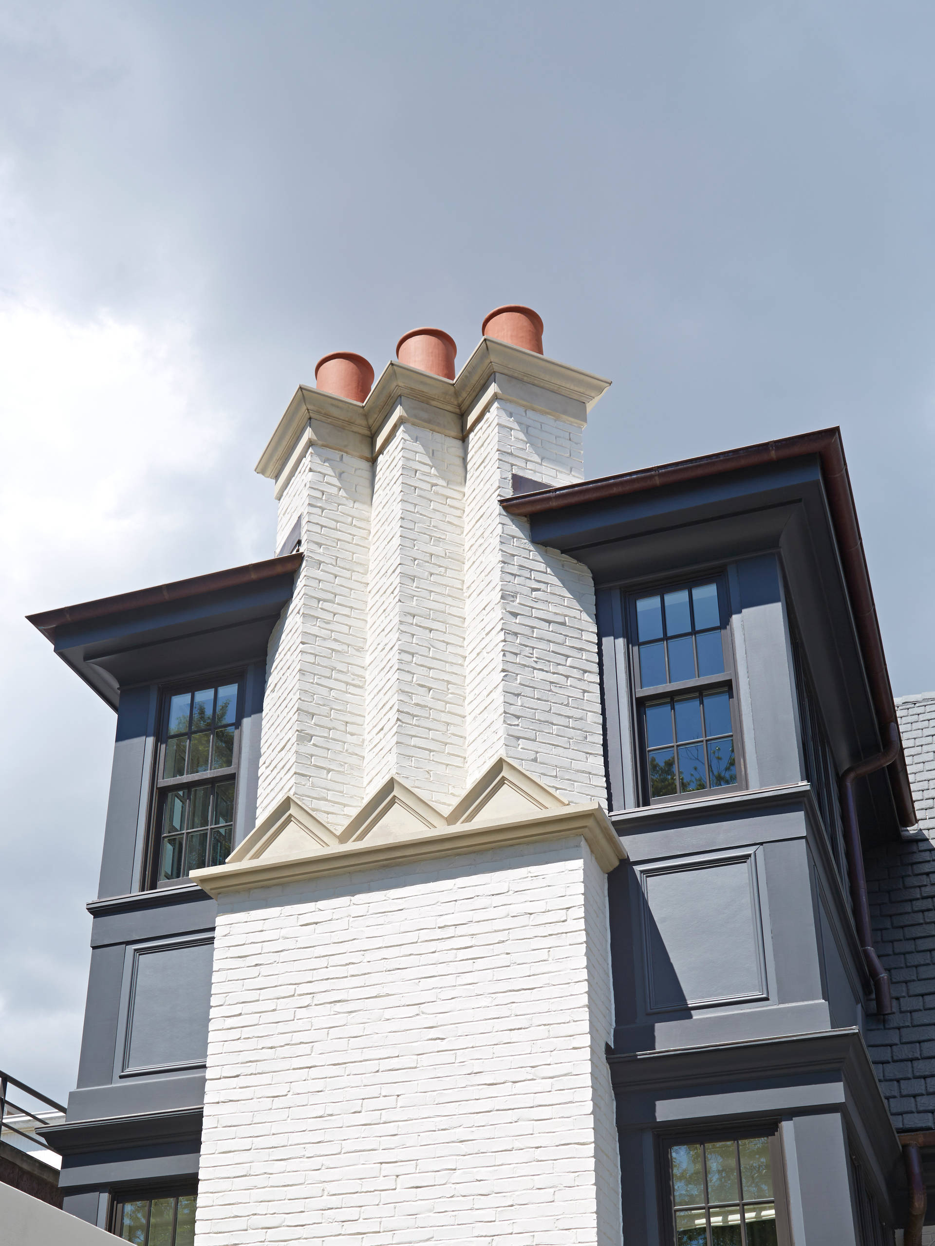 Вопрос: Как подготовить дымоход к отопительному сезону