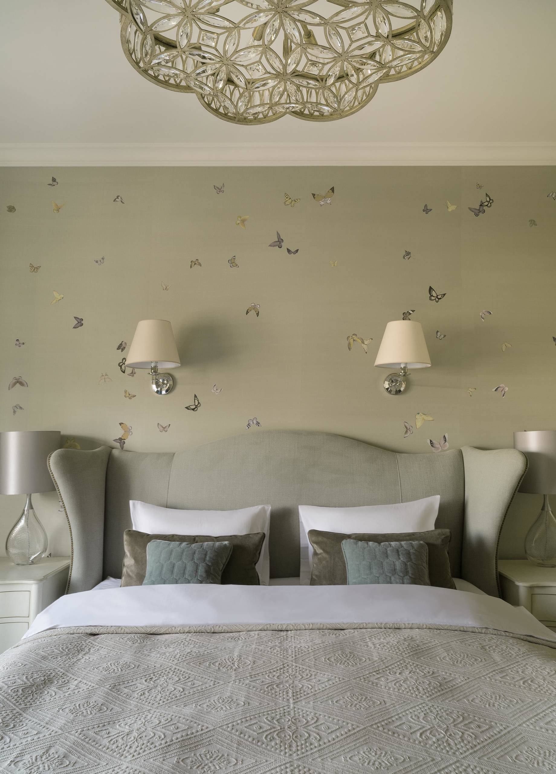 Инструкция Houzz: Как клеить бумажные обои правильно