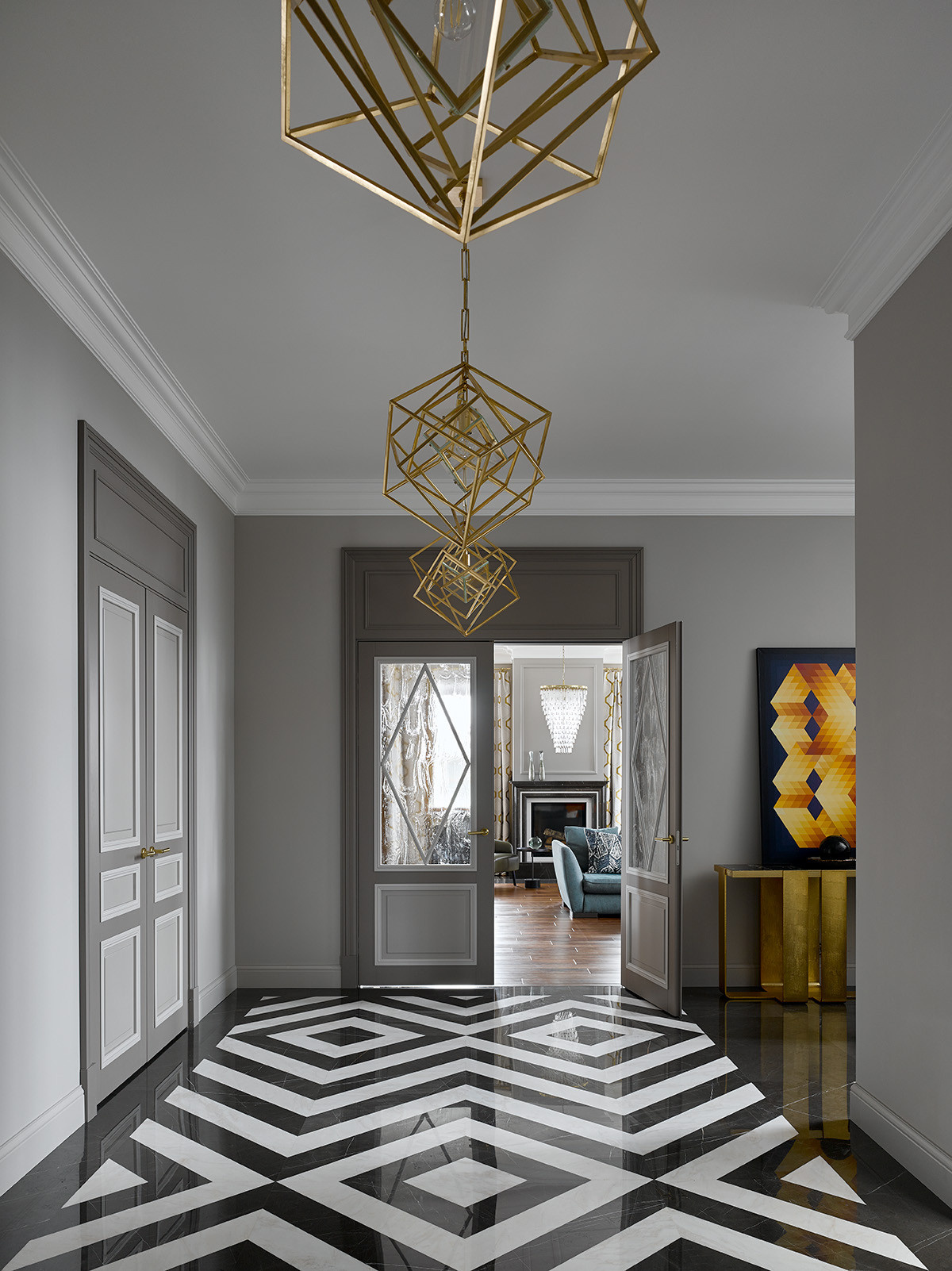 Houzz тур: Дом на Новой Риге с синей библиотекой