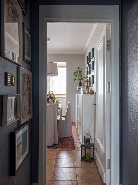 Houzz тур: Эклектичный интерьер с коллекцией будильников