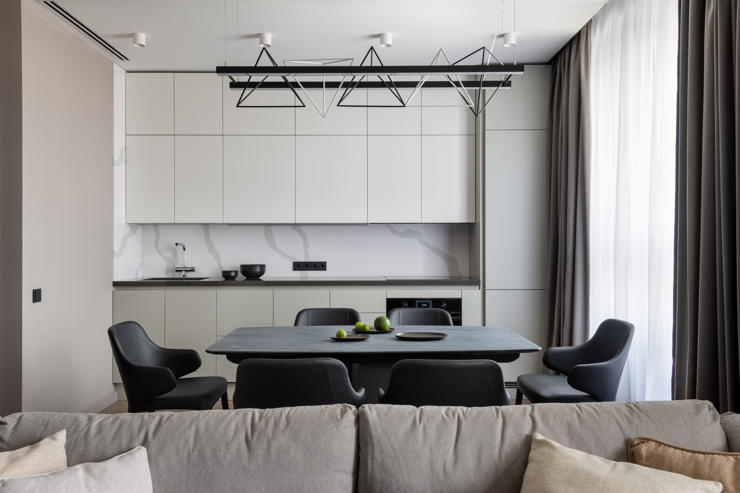 Houzz тур: Квартира, где вся мебель привезена из Италии