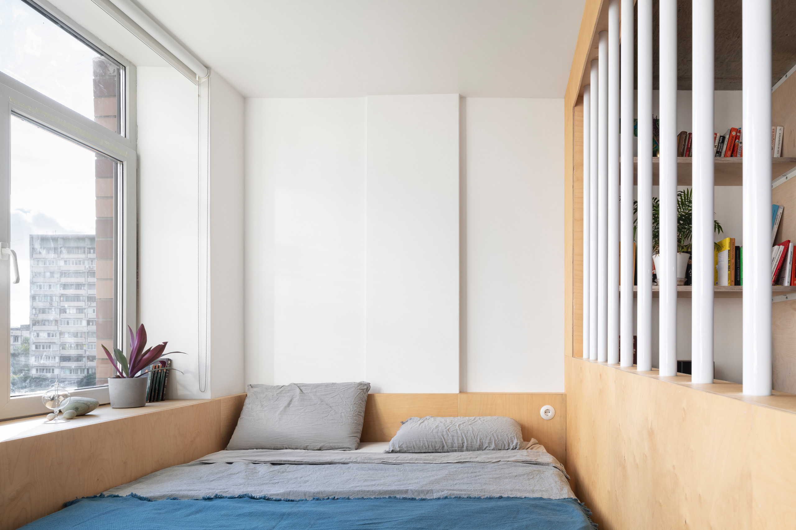 Houzz тур: Квартира с перегородкой из светодиодных трубок