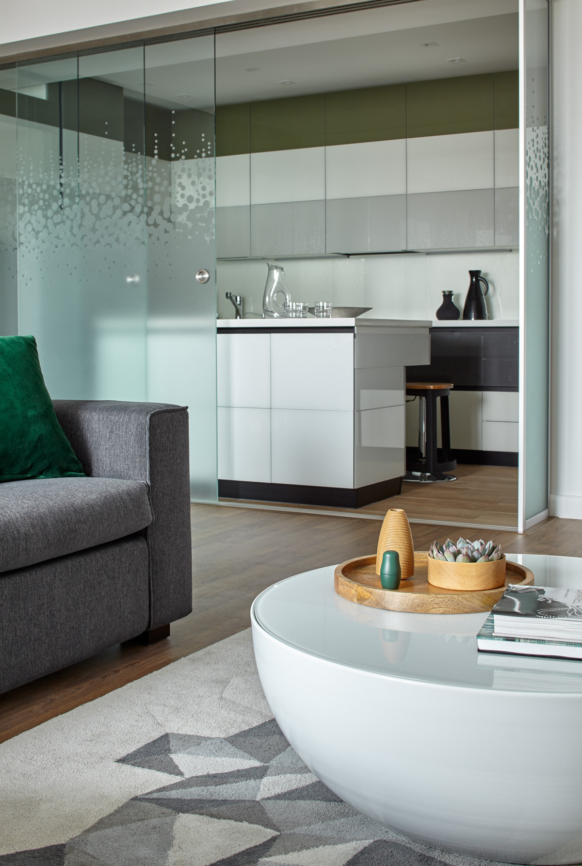 Проблема и решение: Дизайн узкой кухни