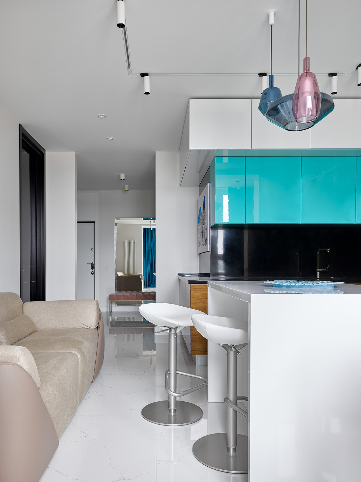 Houzz тур: Бирюза и глянец для девушки-модели