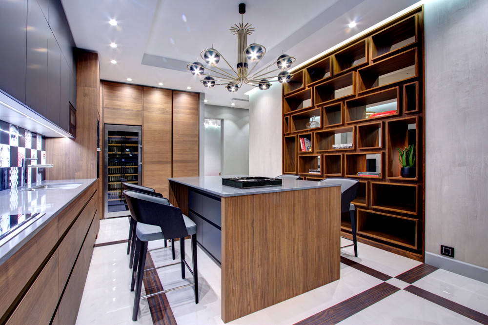 Есть проблема: Проходная кухня и гостиная в смежных комнатах