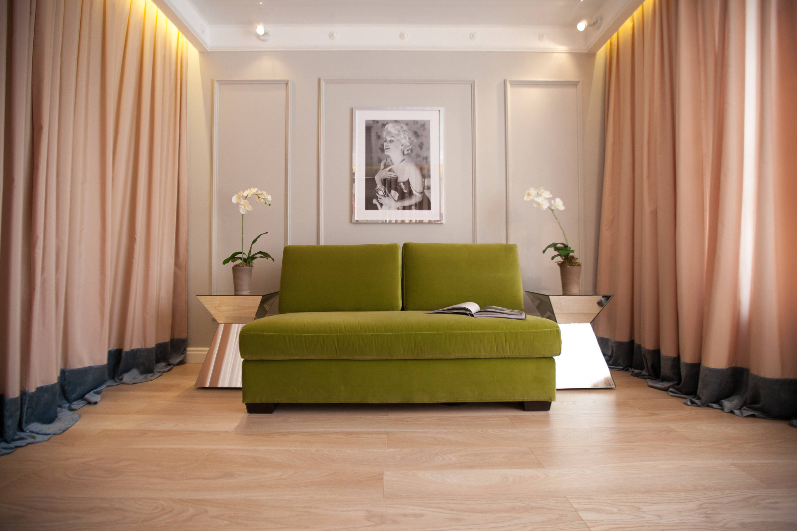 Houzz тур: Интерьер для модницы с идеальной гардеробной и Ботичелли