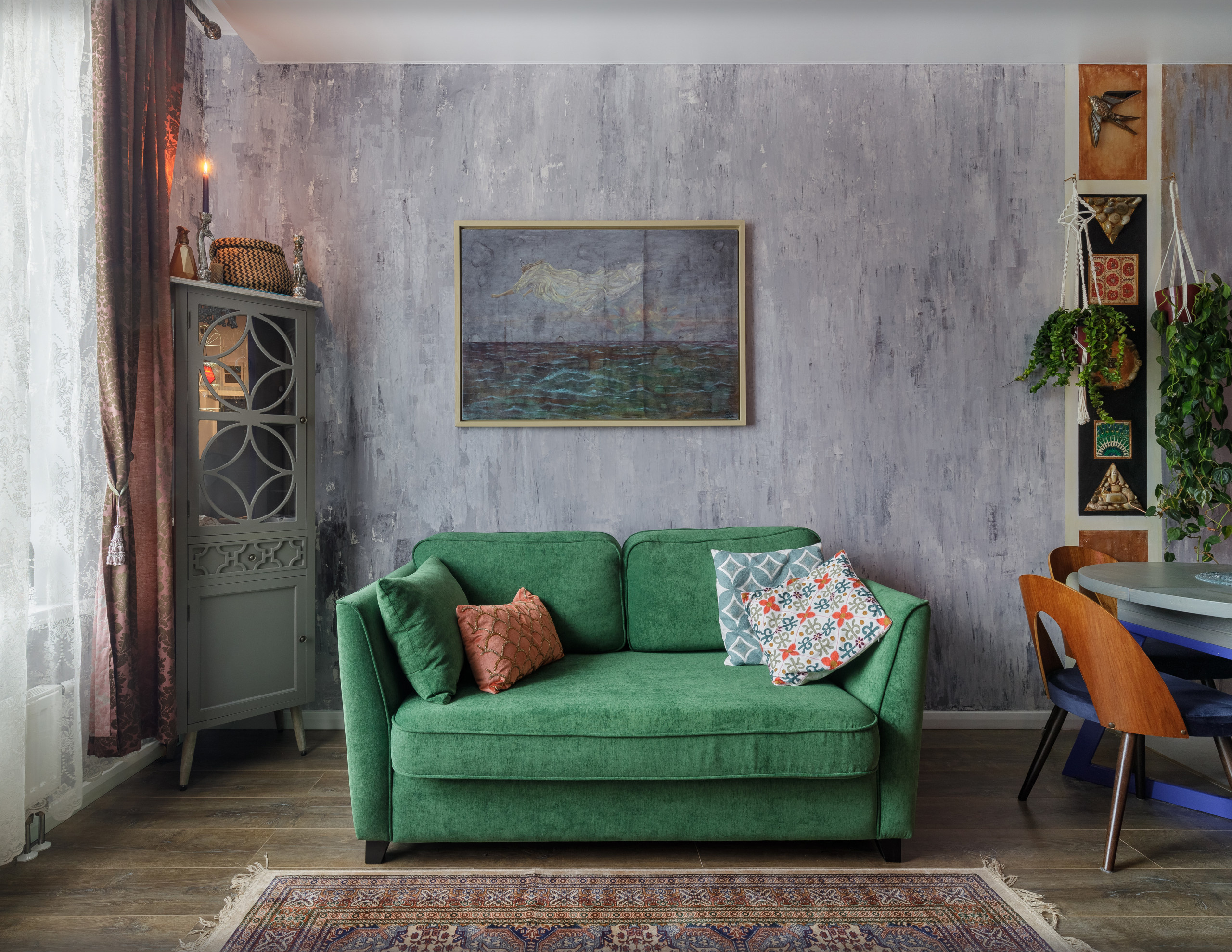 В гостях: «Нарисованный» дом или четыре стихии одного интерьера