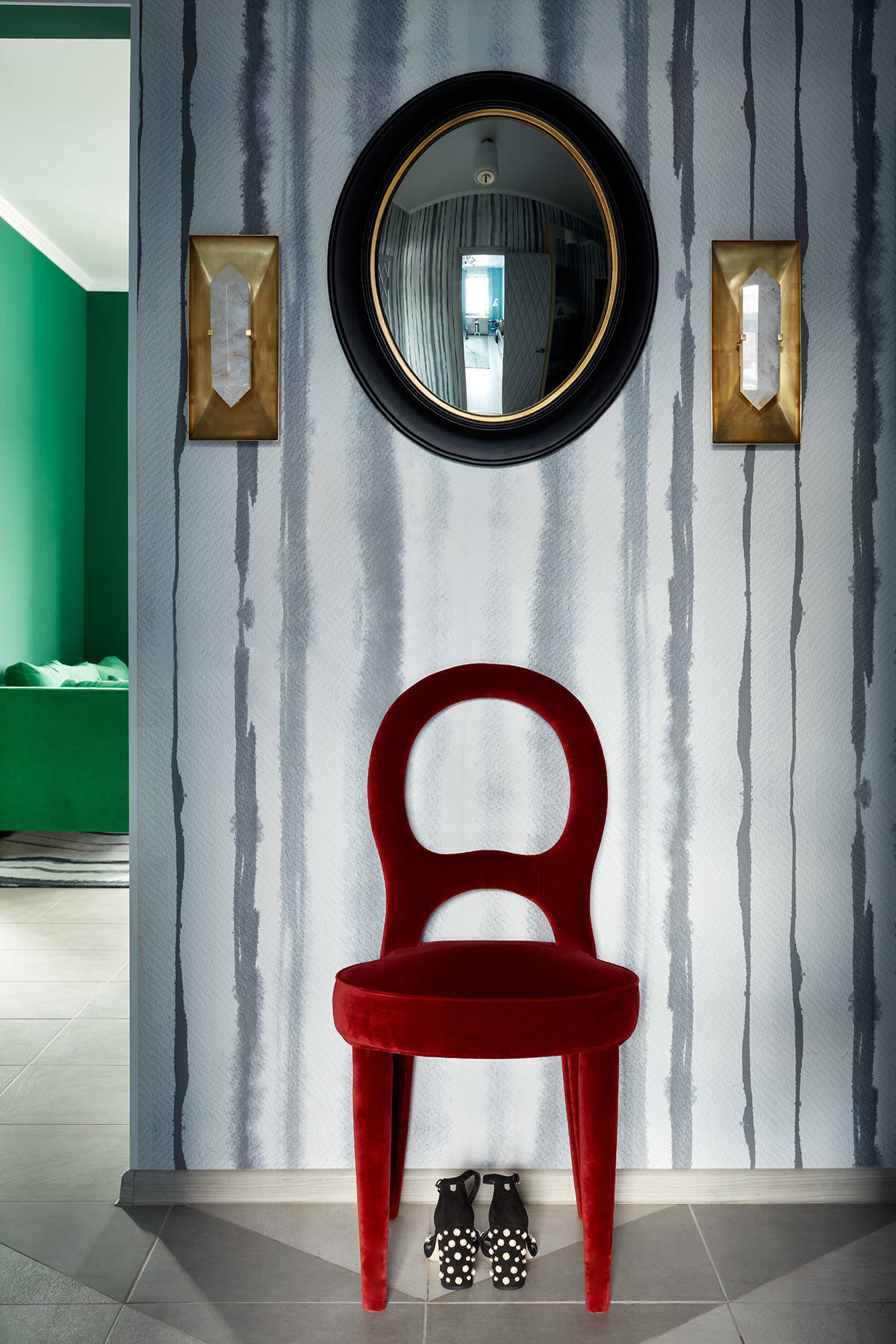 Houzz тур: Квартира с обоями от русского дизайнера