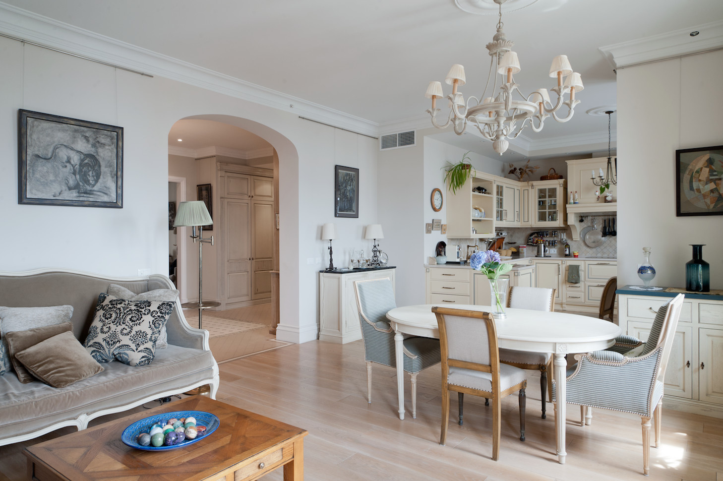 Houzz тур: Квартира на Соколе с коллекцией живописи