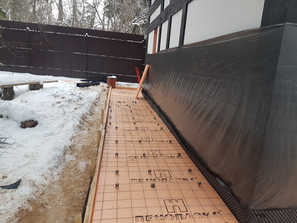 Как правильно: Сделать отмостку вокруг дома