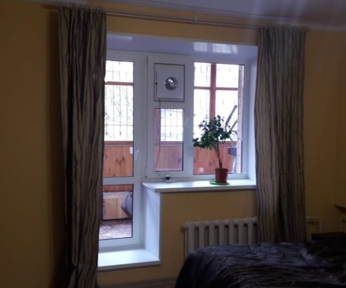 Вопрос: Как сделать форточку в пластиковом окне