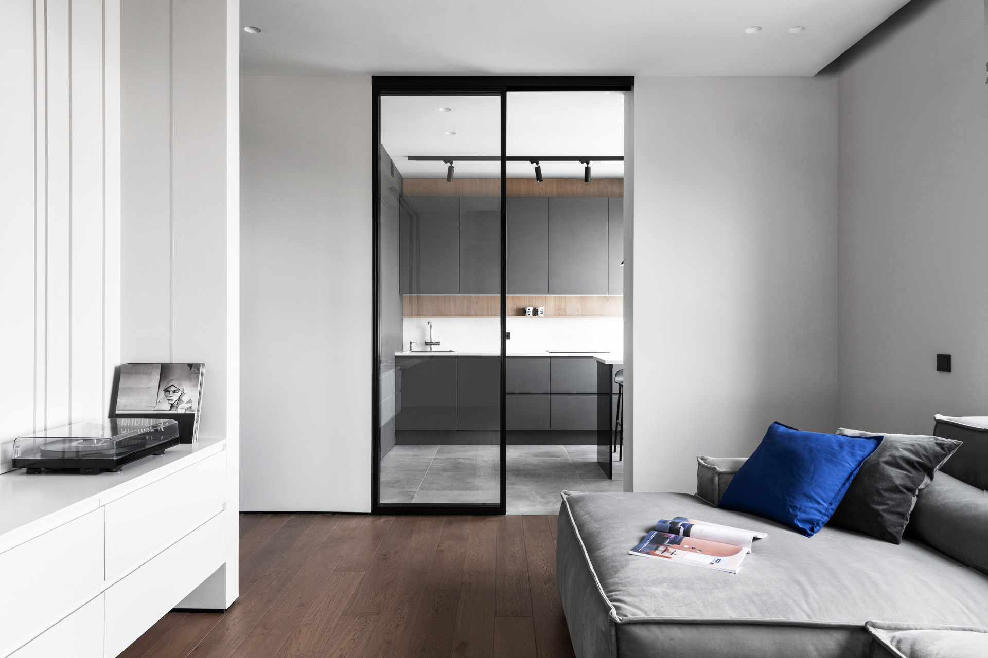 Houzz тур: Квартира с двухуровневой лоджией