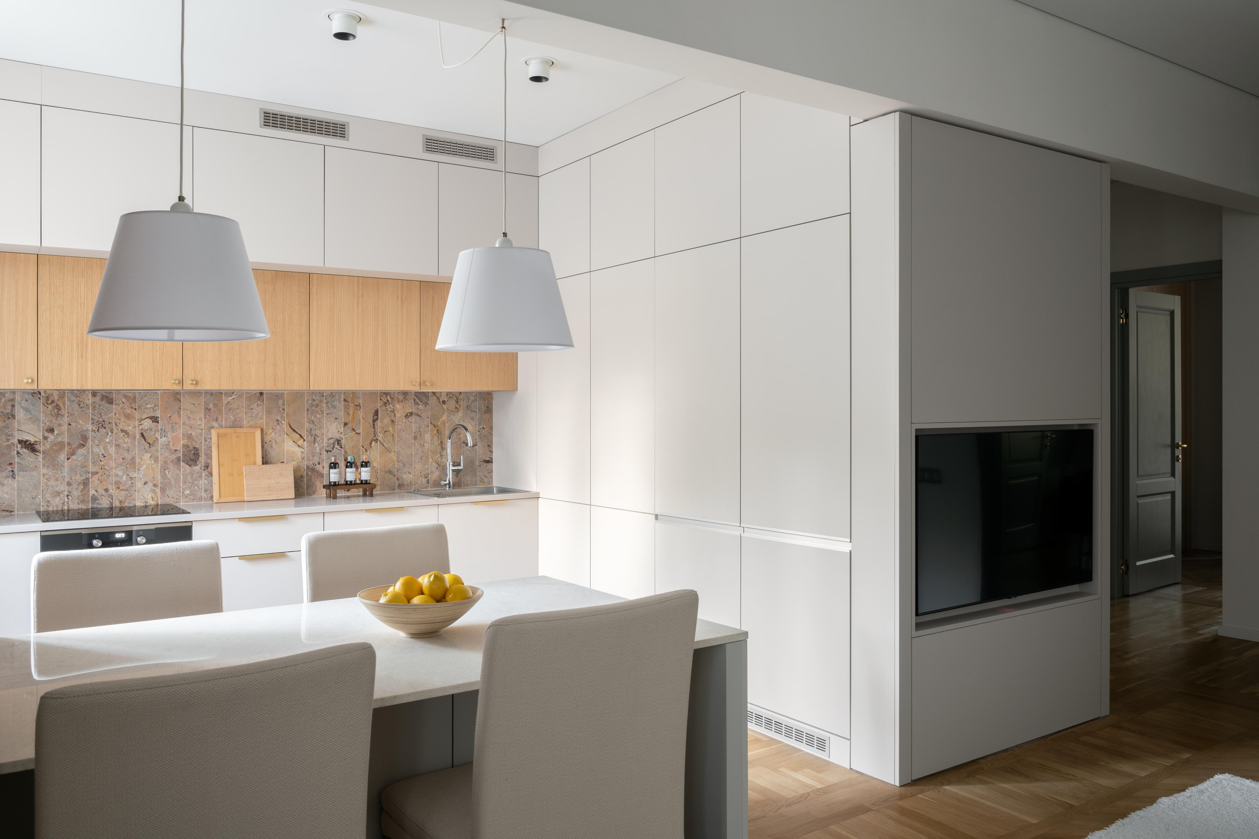 Houzz тур: Трёхкомнатная квартира для русско-французской семьи