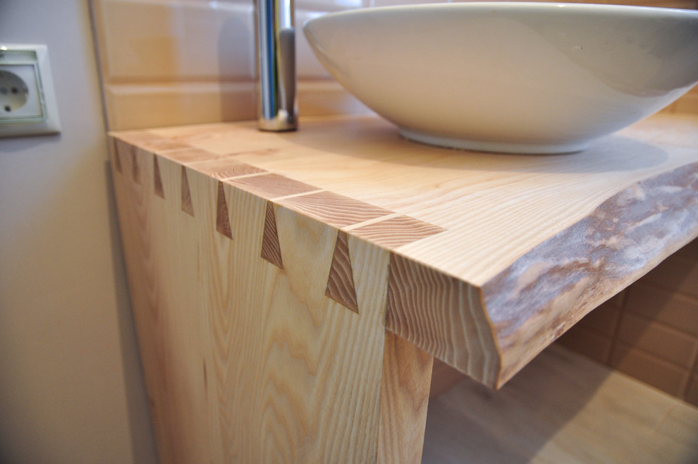 Черные пятна: Как победить грибок в ванной