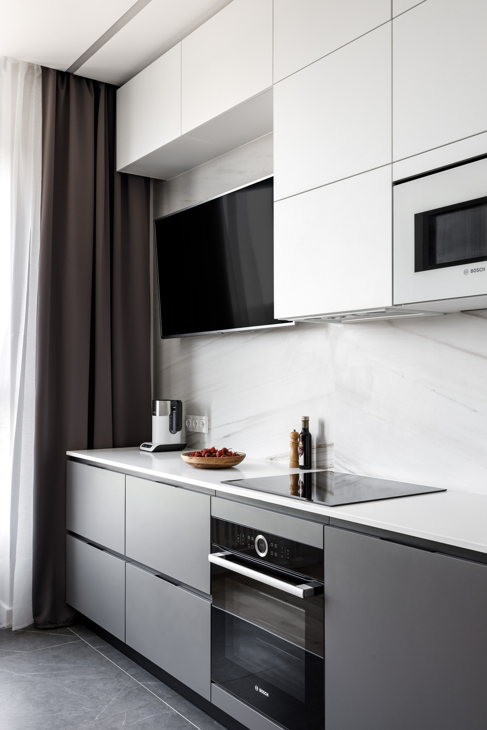 Современные кухни за 250–300 тысяч — сравниваем четыре гарнитура