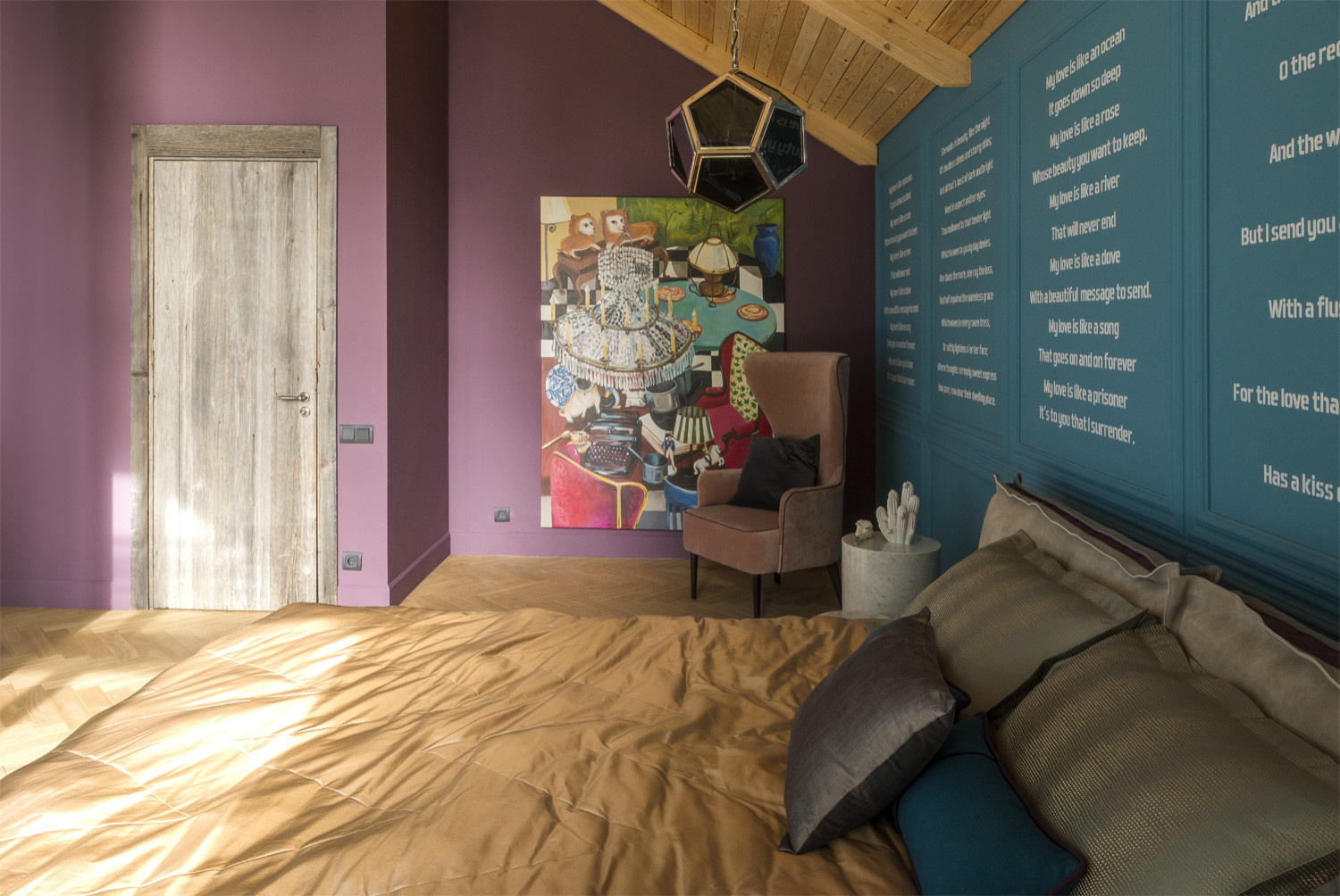 В гостях: Дом с гигантской Эйфелевой башней — камином