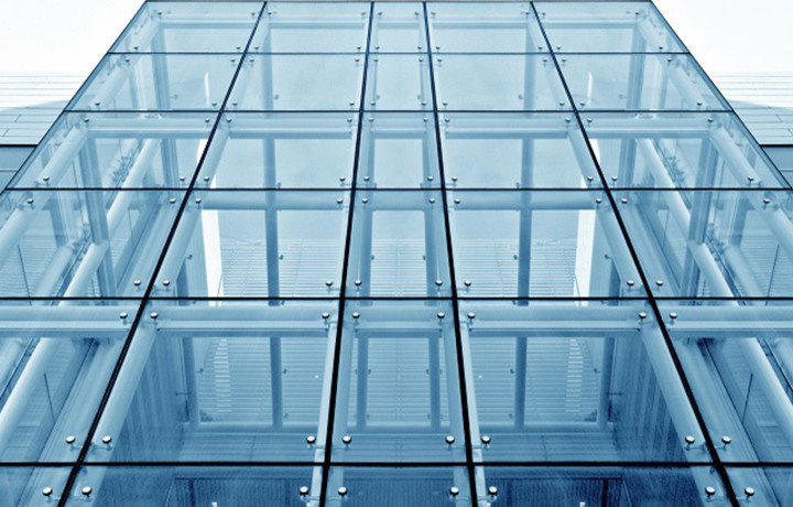 Зачем вам: Стеклянные фасады