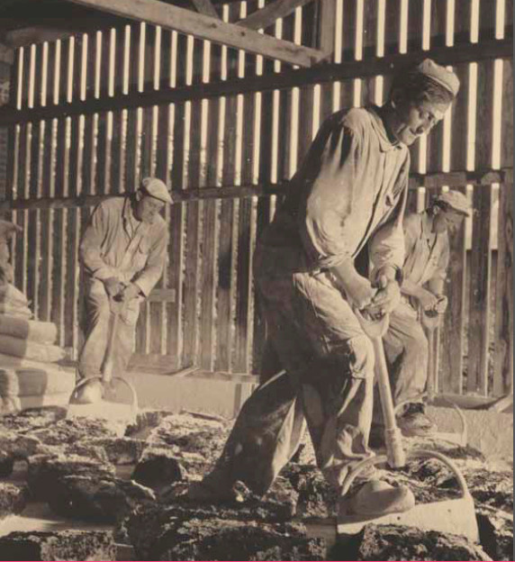 Портрет: Как делают мармолеум на фабрике в Нидерландах