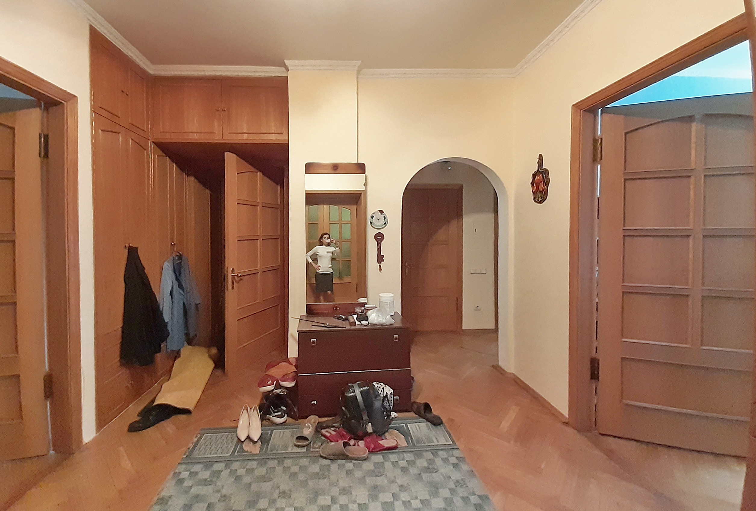 До и после: Интерьер в «сталинке» с оттенками серого и графита