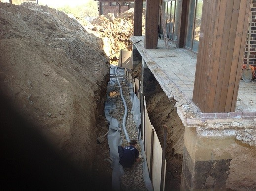 Как правильно: Сделать отмостку вокруг дома