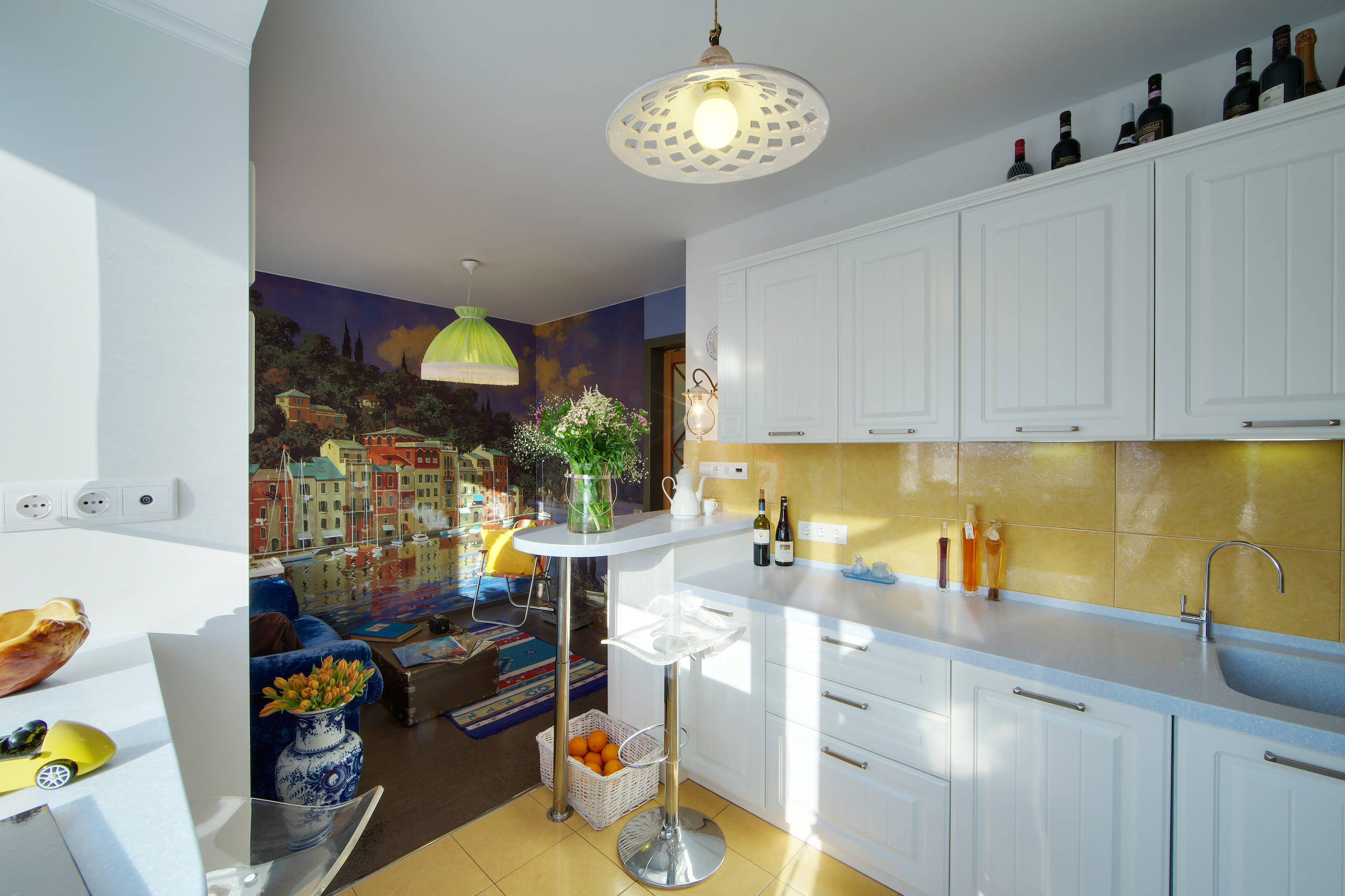 В гостях: Средиземноморское путешествие по московской квартире