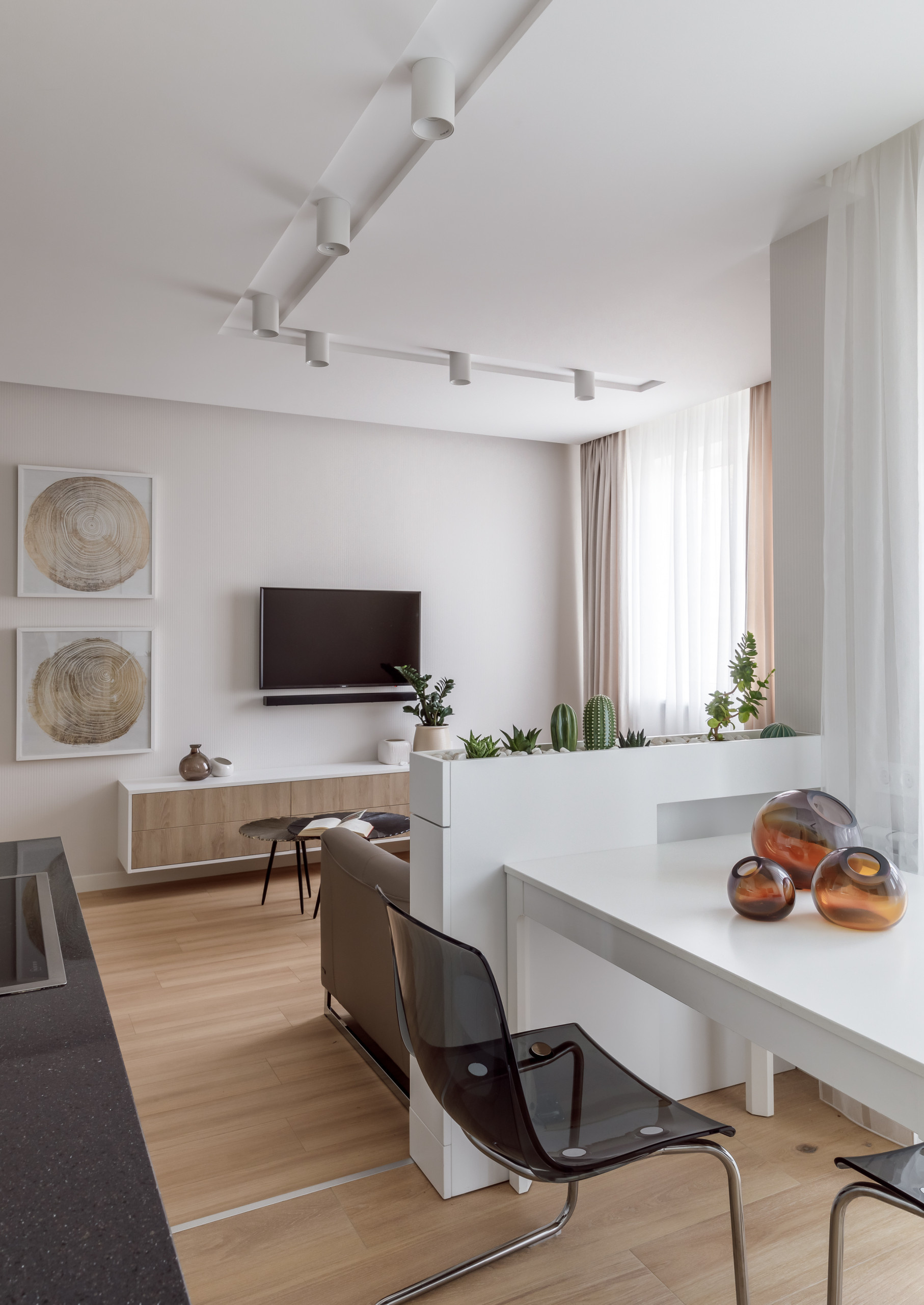 Проект недели: Угловая кухня с «кактусницей»