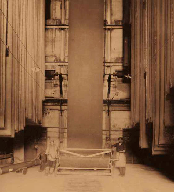 Портрет: Как делают мармолеум на фабрике в Нидерландах