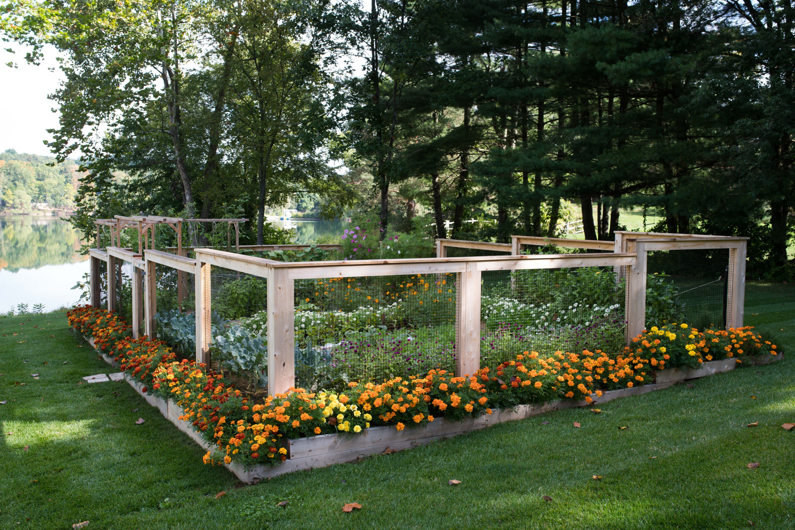 Как правильно: Создать огород в «неудобном» месте